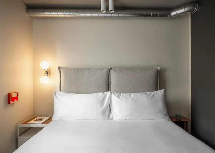 The Standardx, Melbourne